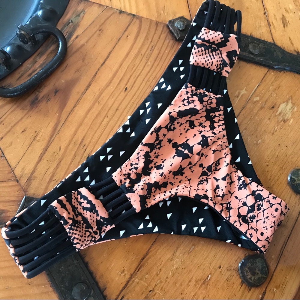 Rip Curl reversible bikini bottom